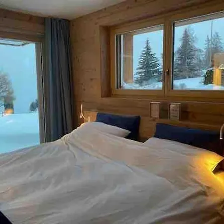 In Out Swiss Alps Charelle By Jolidi 木屋 南达
